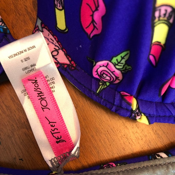 Betsey Johnson 3 piece Bikini - Picture 2 of 8